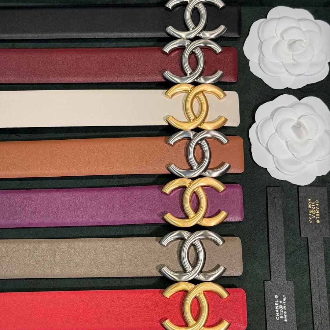 CHANEL高級ベルトゴールドカラーロゴデザイン - 画像 (3)