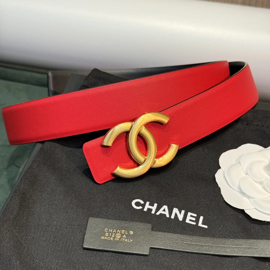 CHANEL高級ベルトゴールドカラーロゴデザイン - 画像 (13)