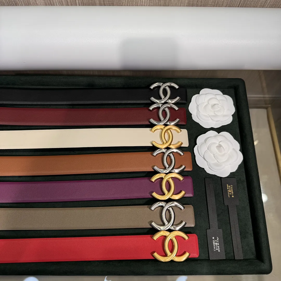 CHANEL高級ベルトゴールドカラーロゴデザイン - 画像 (4)