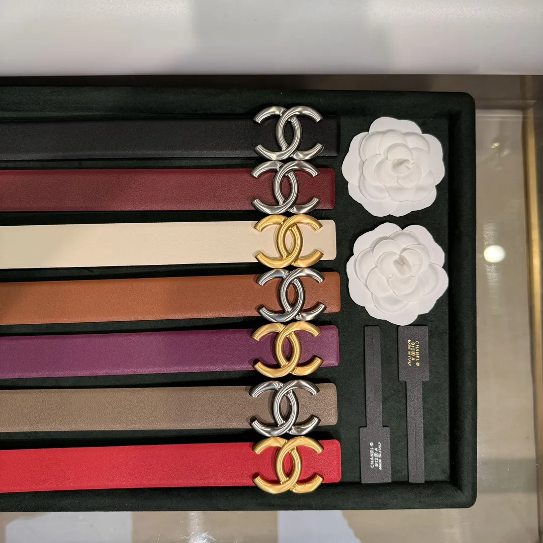 CHANEL高級ベルトゴールドカラーロゴデザイン - 画像 (7)