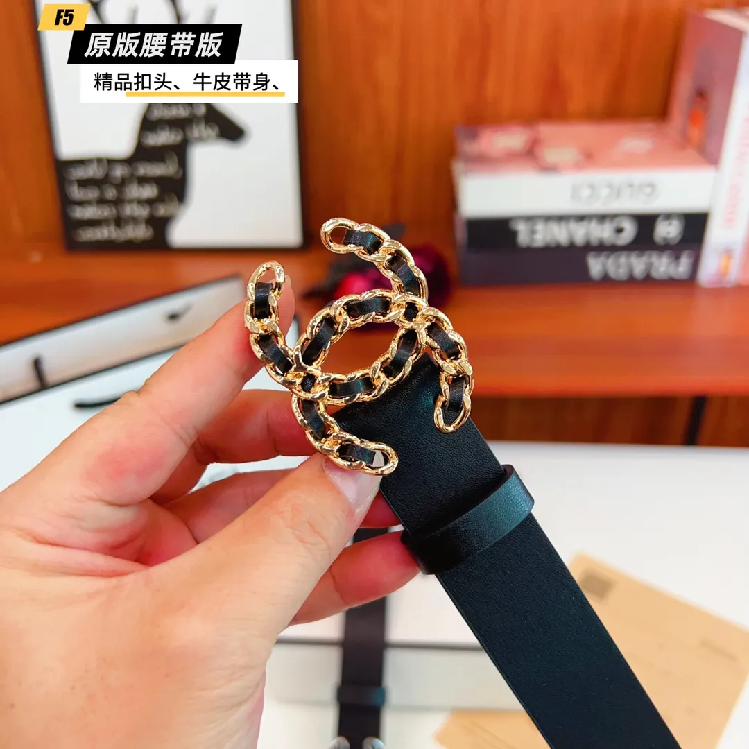 シャネル 黒 レザーベルト 金銀バックル - 画像 (5)