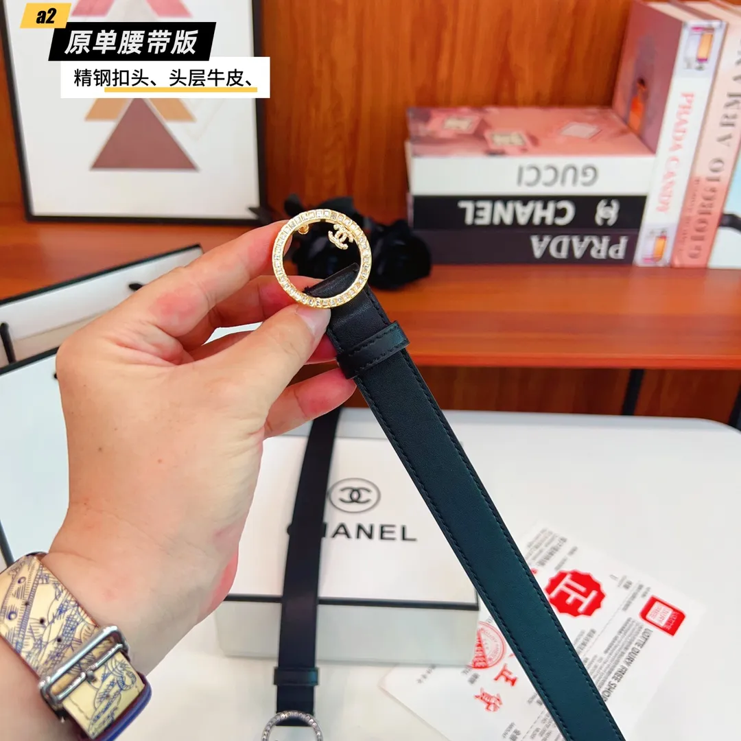 CHANEL 黒レザーベルト シルバー&ゴールドバックル - 画像 (4)