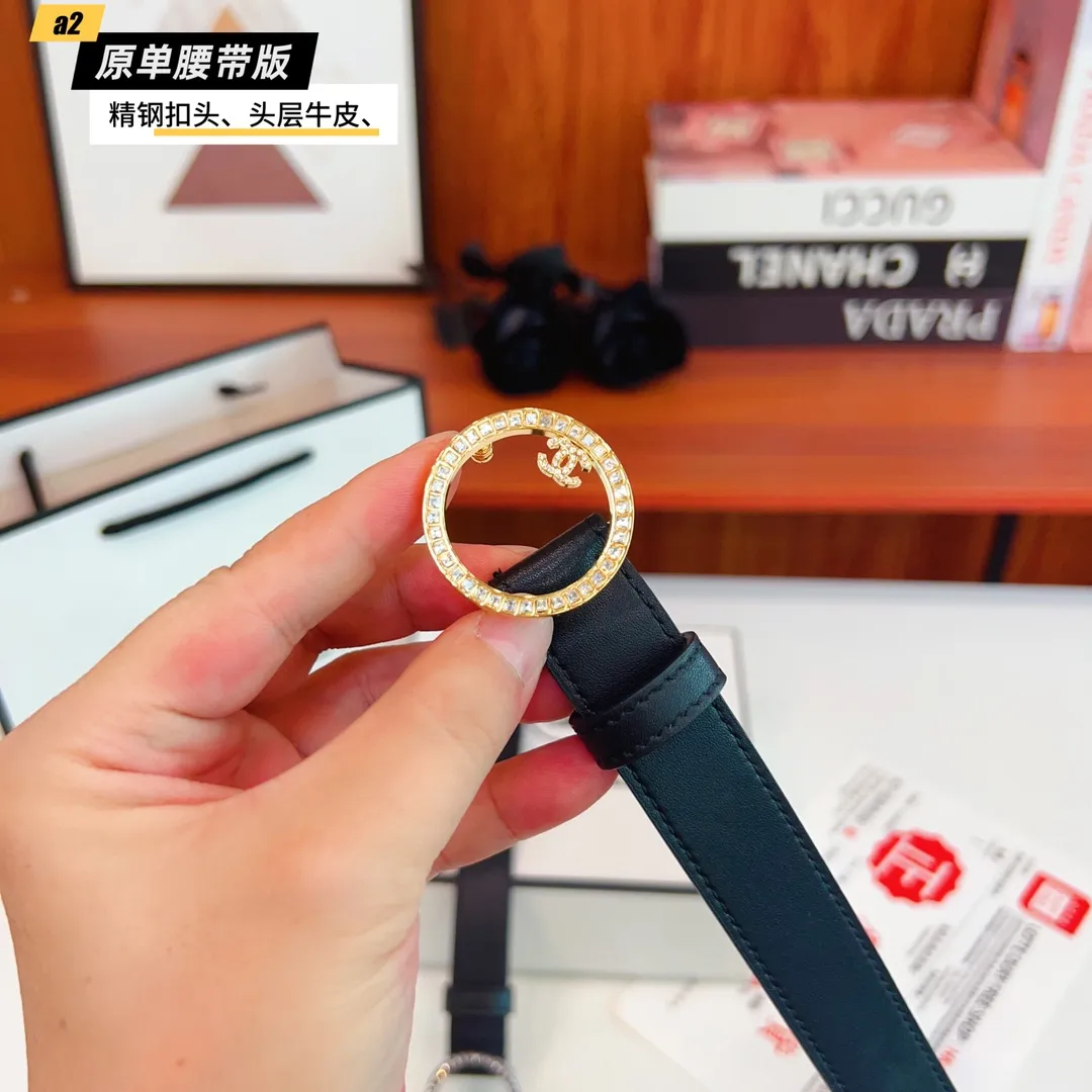 CHANEL 黒レザーベルト シルバー&ゴールドバックル - 画像 (5)