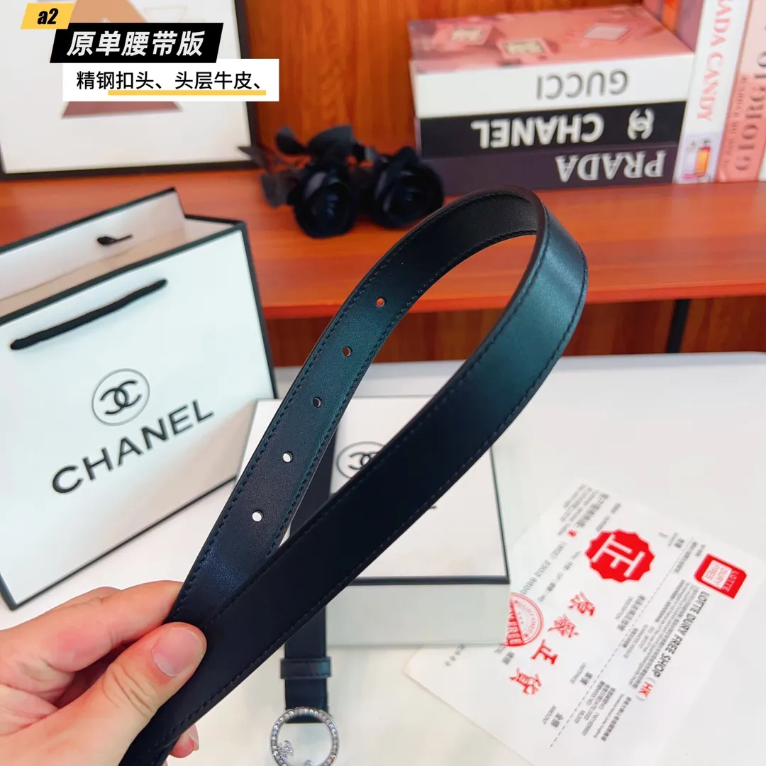 CHANEL 黒レザーベルト シルバー&ゴールドバックル - 画像 (7)