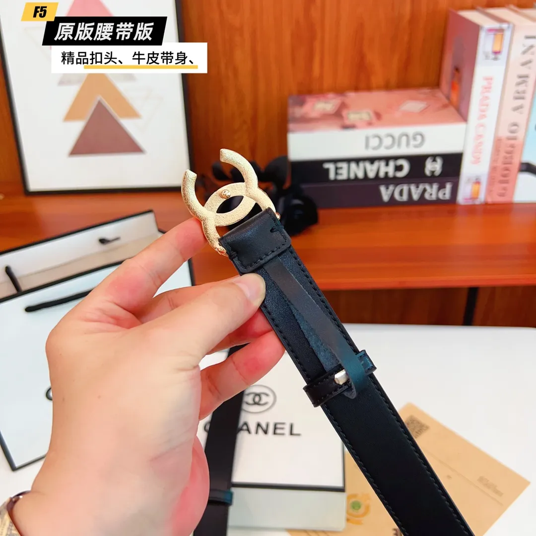 シャネル 黒 レザーベルト 金銀バックル - 画像 (6)