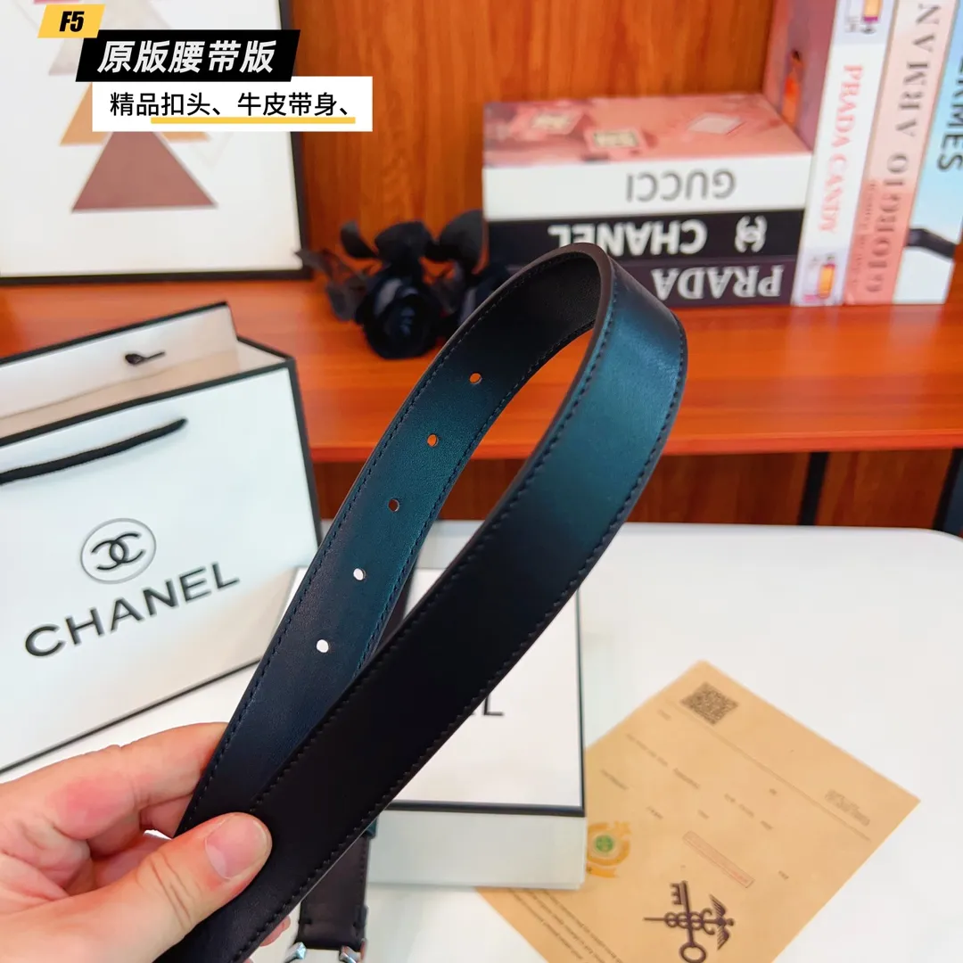 シャネル 黒 レザーベルト 金銀バックル - 画像 (7)