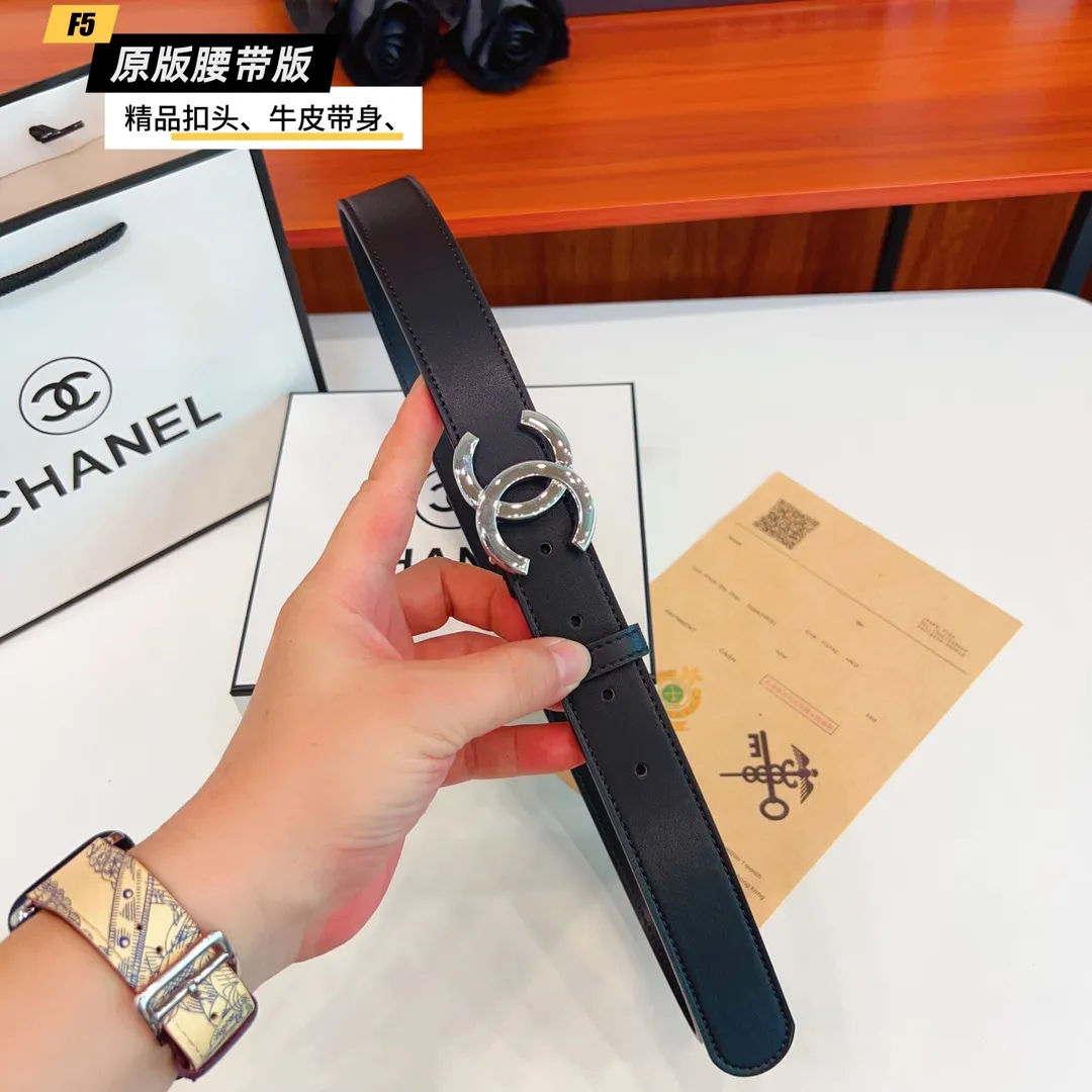 シャネル 黒 レザーベルト 金銀バックル - 画像 (10)