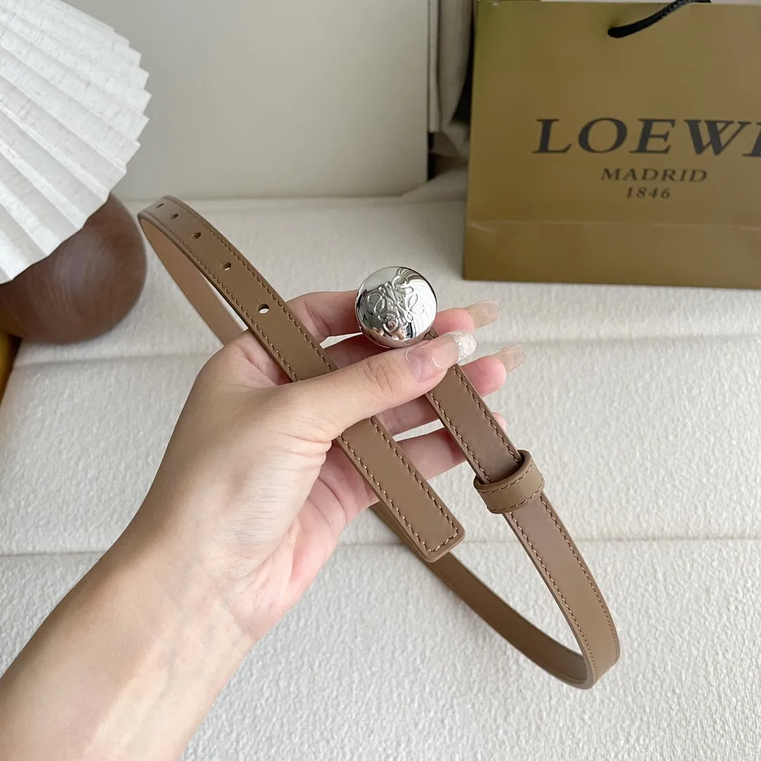 LOEWE新型なめらか牛革ベルトオークカラー1.5 cm - 画像 (3)