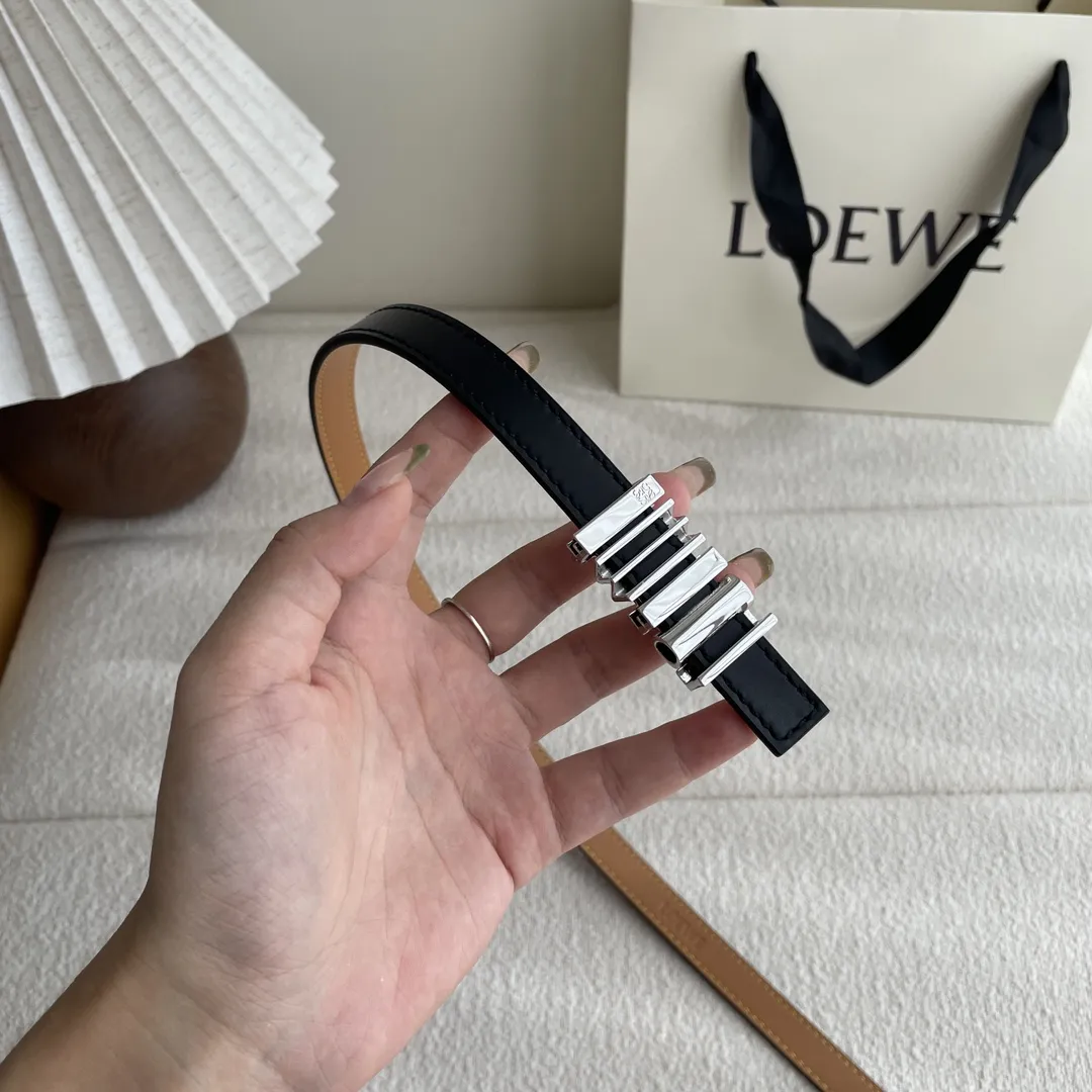 Loewe ブラック クラシックレザーベルト