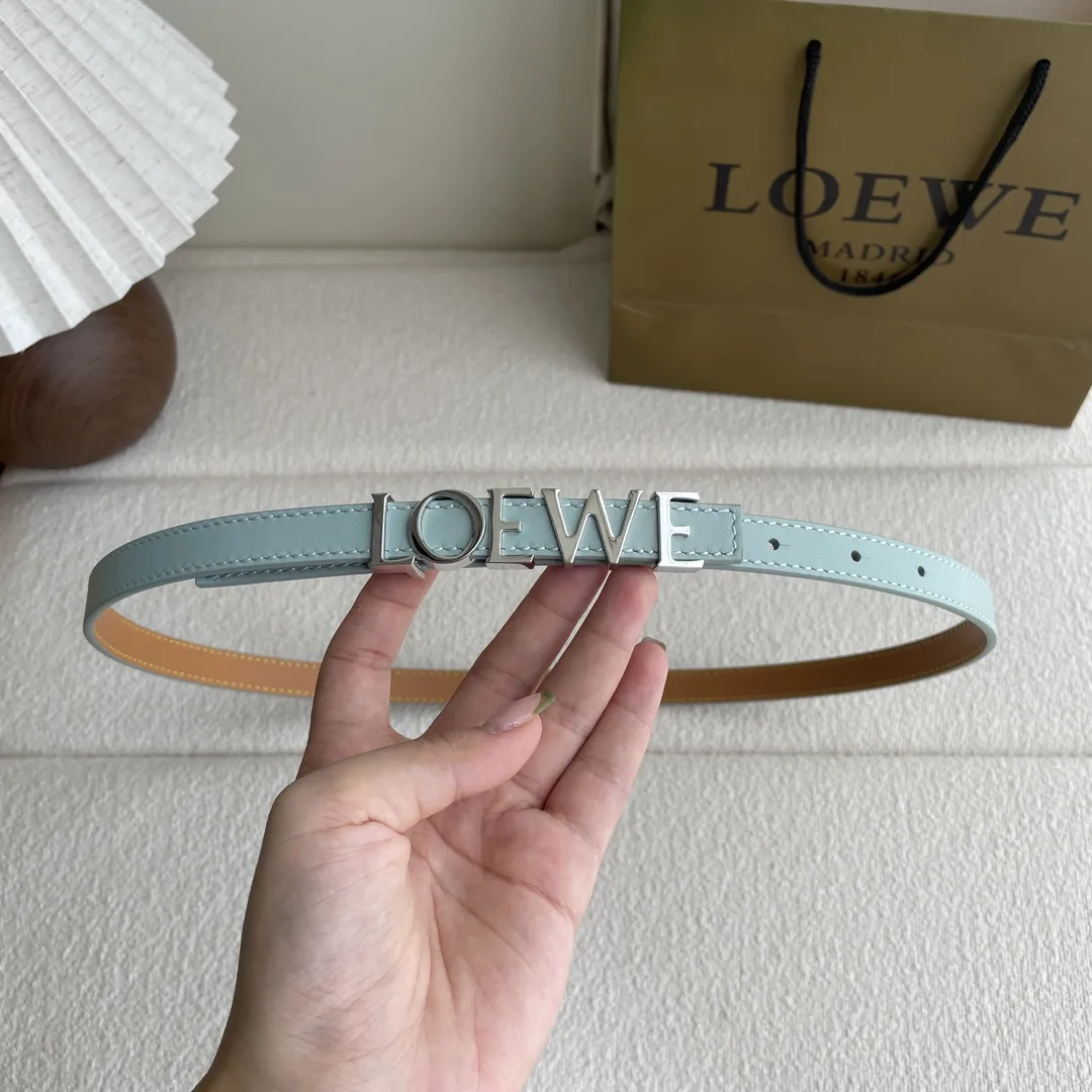 LOEWE 光滑牛革ベルト 氷河ブルー 1.5cm幅 - 画像 (5)