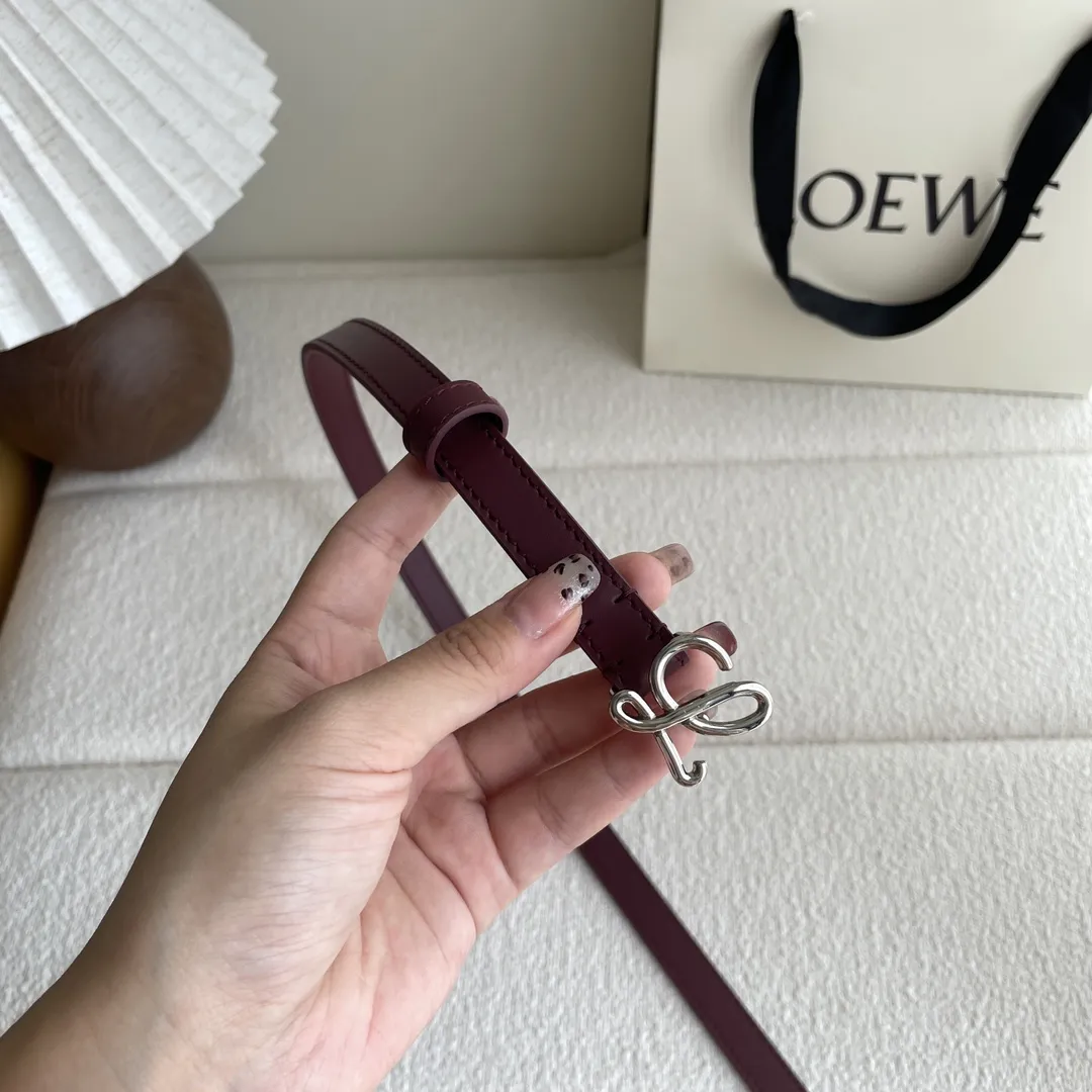 LOEWEスムースレザーベルトワインレッド1.5cm幅