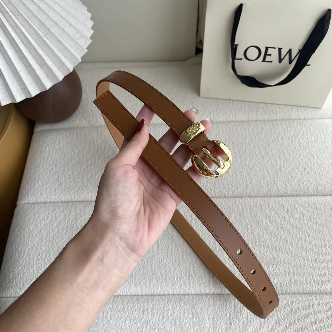 LOEWE Pebbleベルト 土黄色 2cm幅 - 画像 (3)