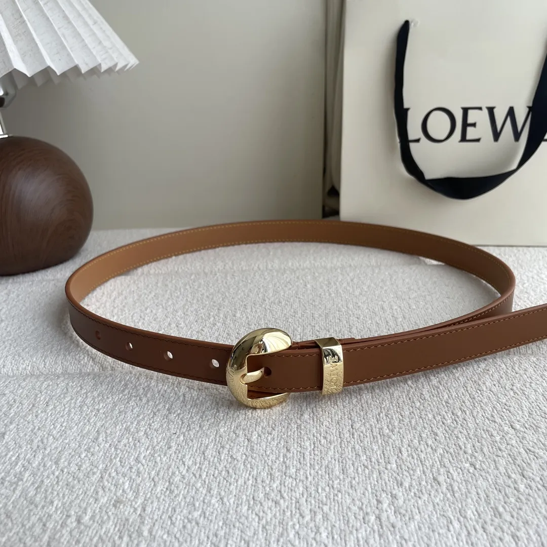 LOEWE Pebbleベルト 土黄色 2cm幅 - 画像 (4)