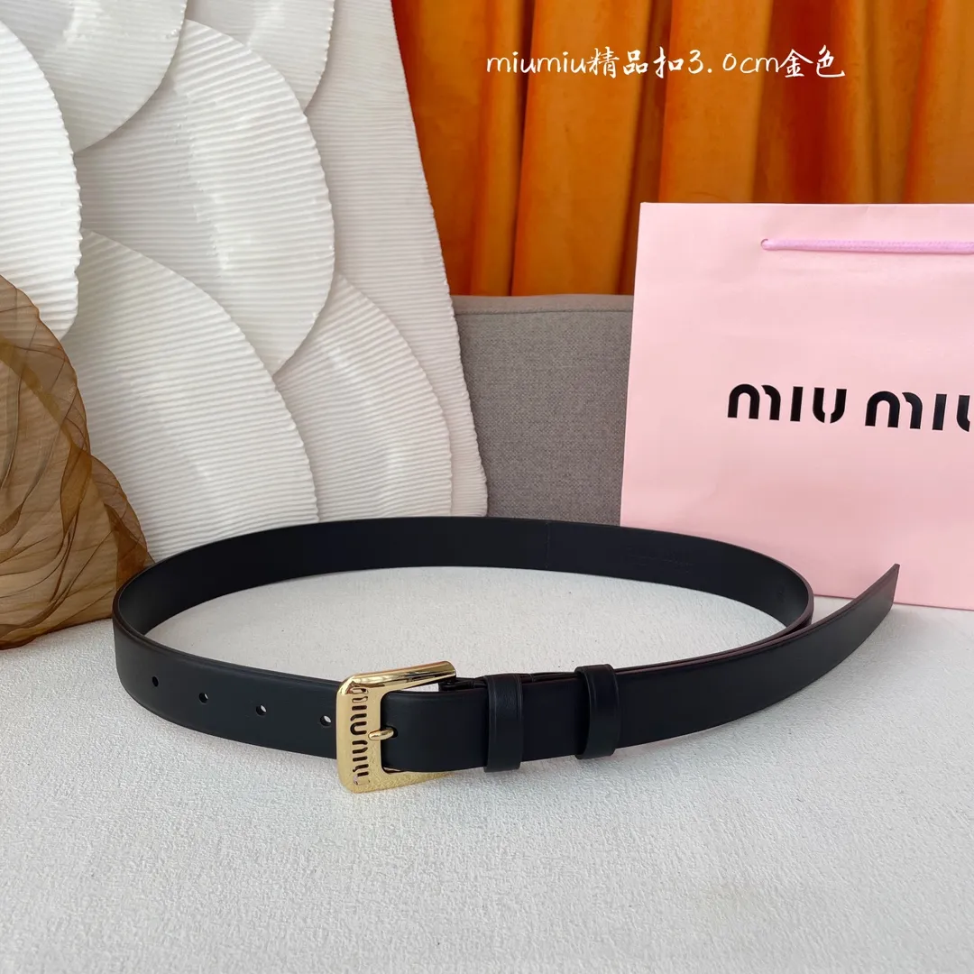 Miu Miu ブラックレザーベルト ゴールドバックル - 画像 (6)