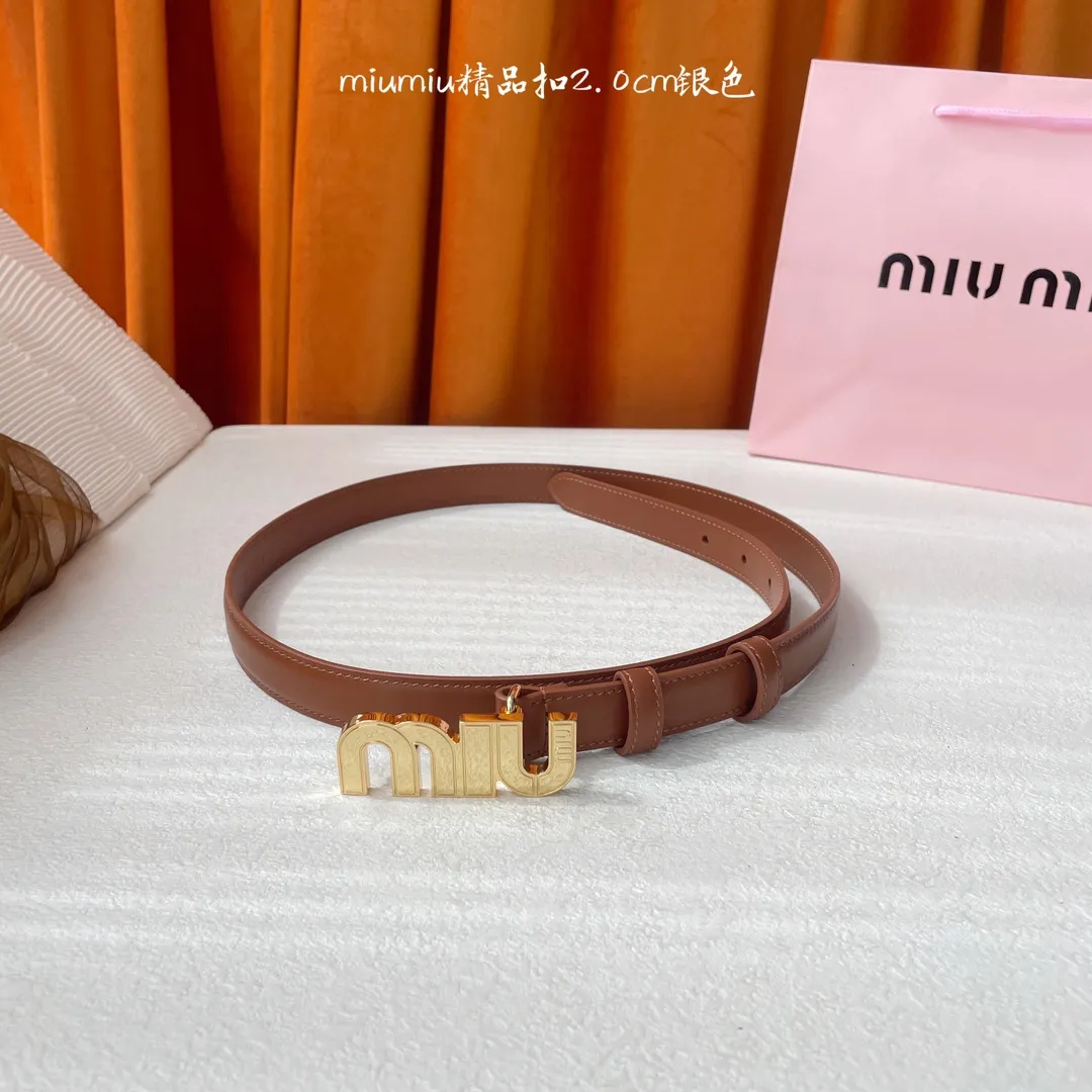 Miu Miu ブラウン レザーベルト ゴールドバックル - 画像 (3)