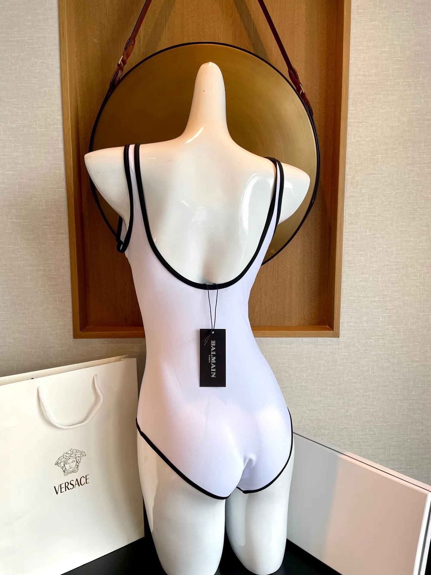 BALMAIN PARIS ホワイトワンピース水着 - 画像 (4)