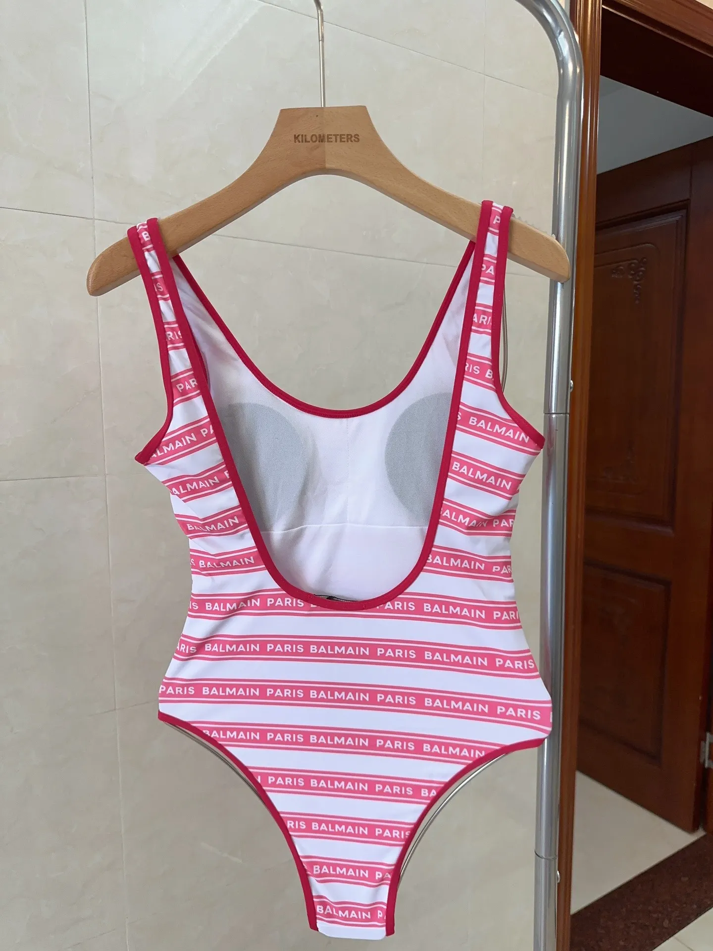 ピエールバルマン レッドストライプ ワンピース水着 - 画像 (3)