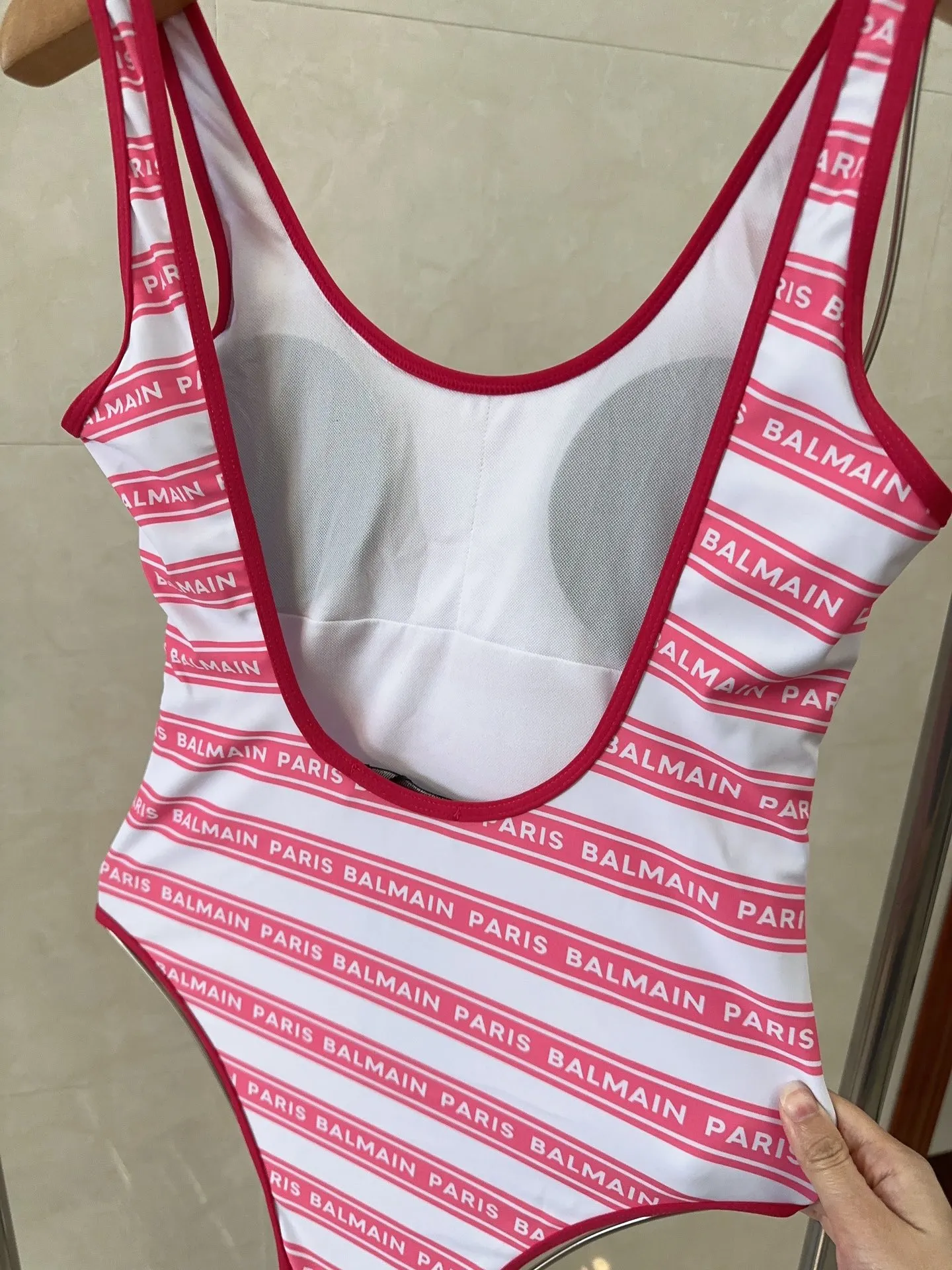 ピエールバルマン レッドストライプ ワンピース水着 - 画像 (7)