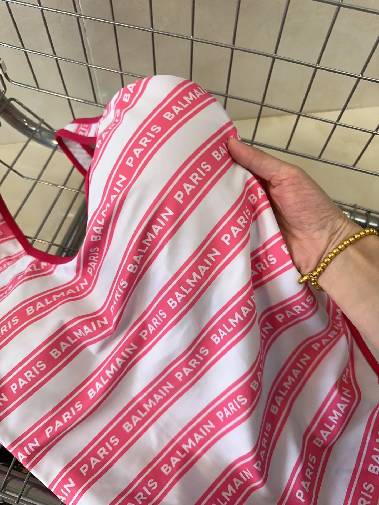 ピエールバルマン レッドストライプ ワンピース水着 - 画像 (9)