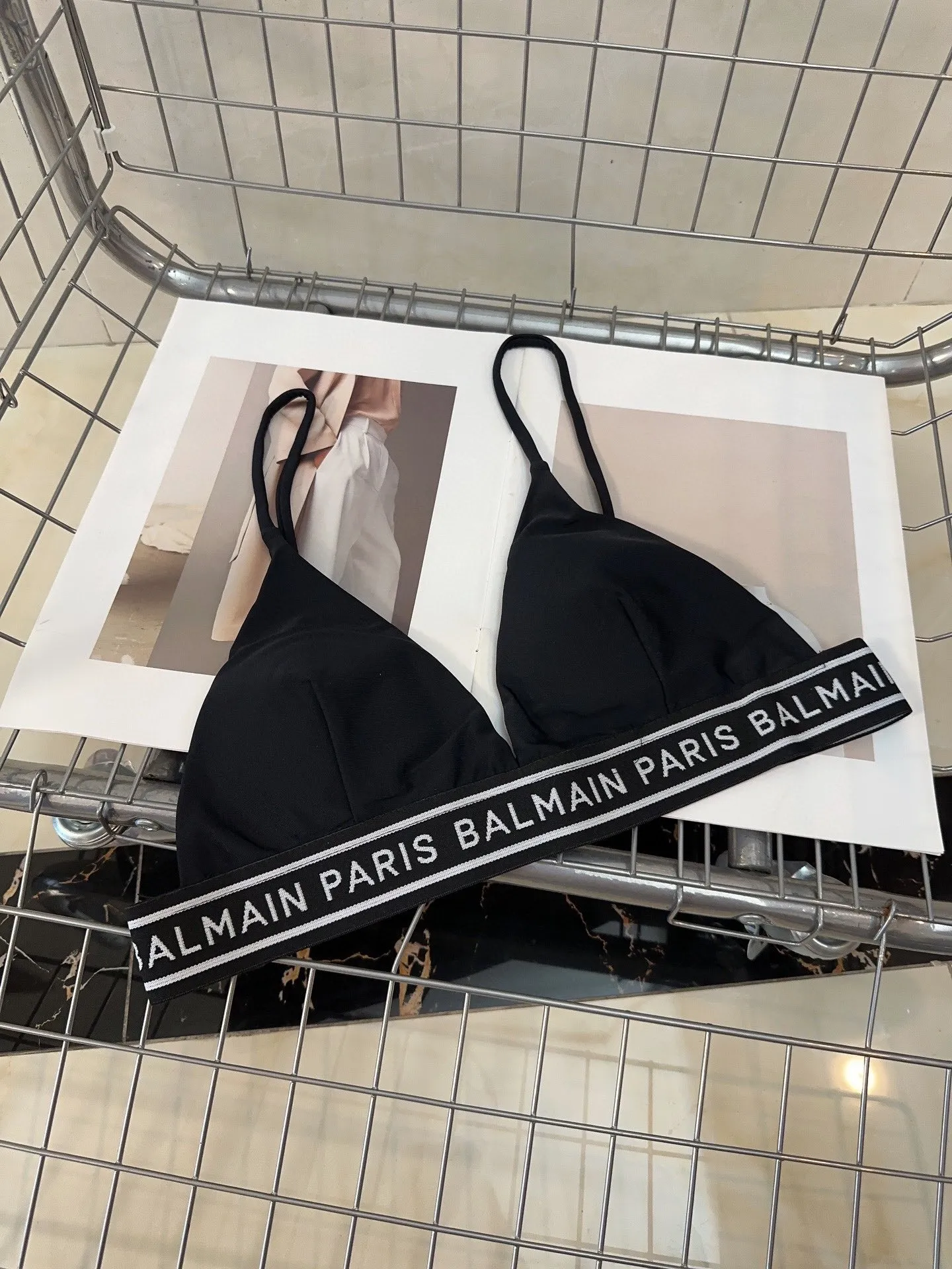 PIERRE BALMAIN パリ黒ビキニセット - 画像 (5)