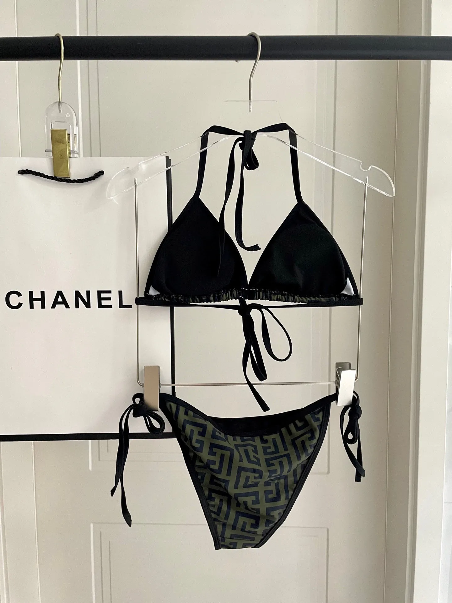 Balmain 新作分体式水着ブラックビキニスタイル - 画像 (5)