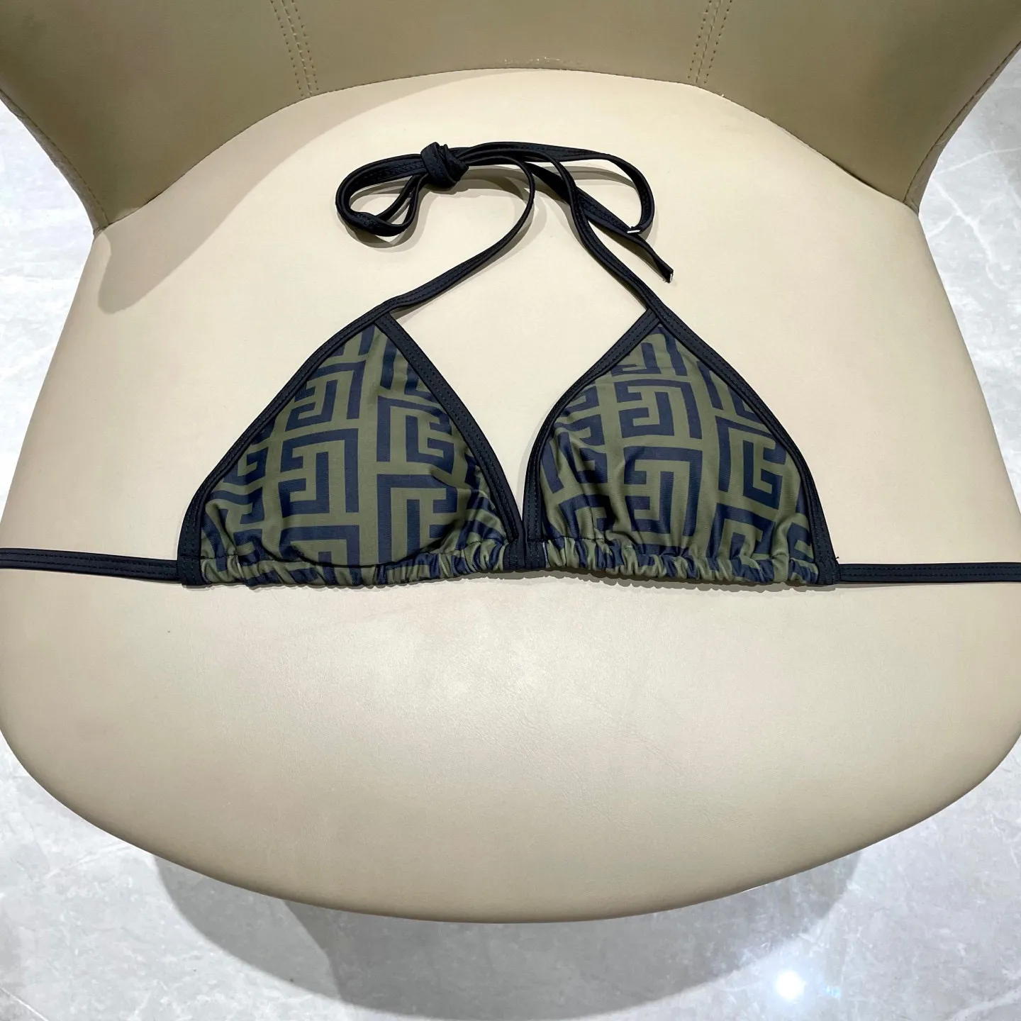 Balmain 新作分体式水着ブラックビキニスタイル - 画像 (7)