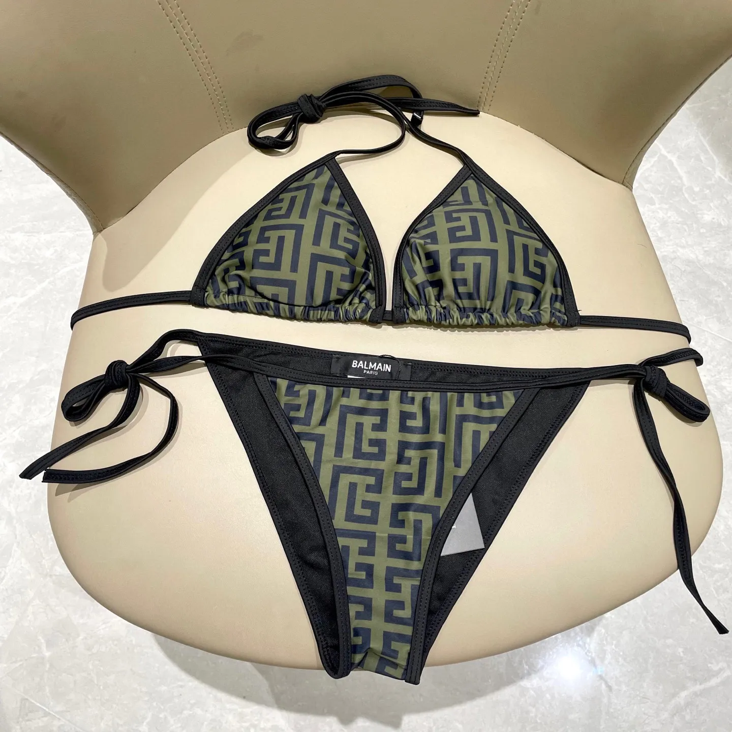 Balmain 新作分体式水着ブラックビキニスタイル - 画像 (9)