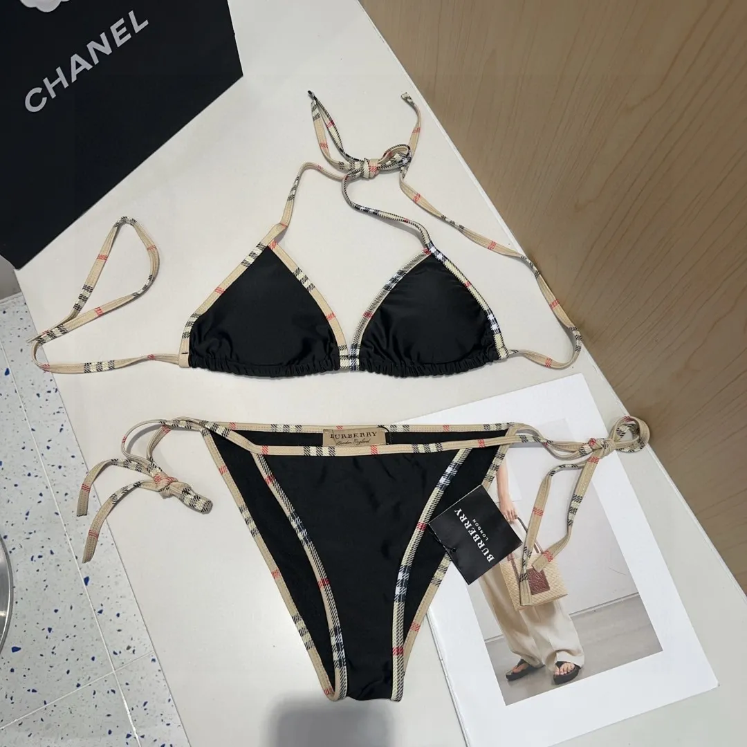 バーバリーブラックビキニ三角形デザイン
