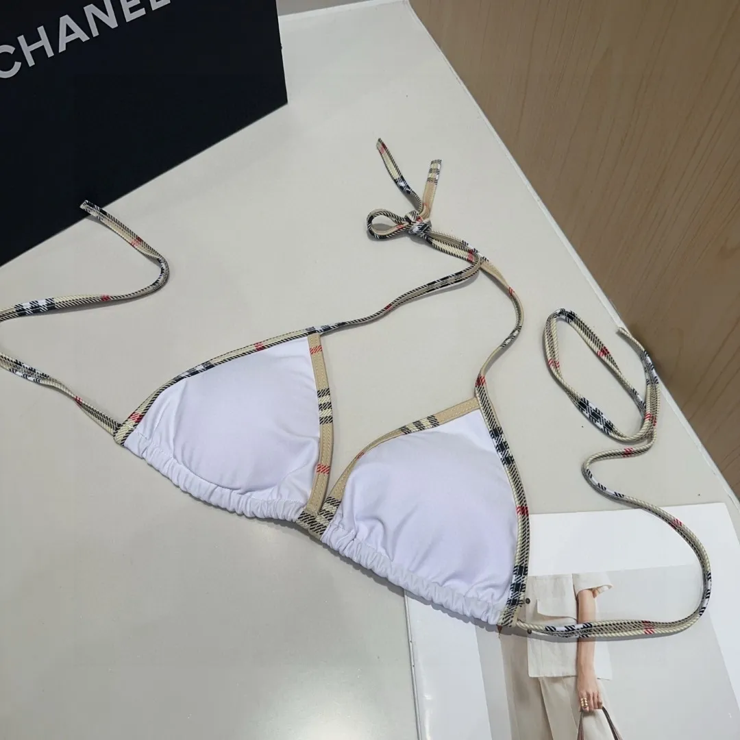 BURBERRY白ビキニトライアングルトップ - 画像 (5)