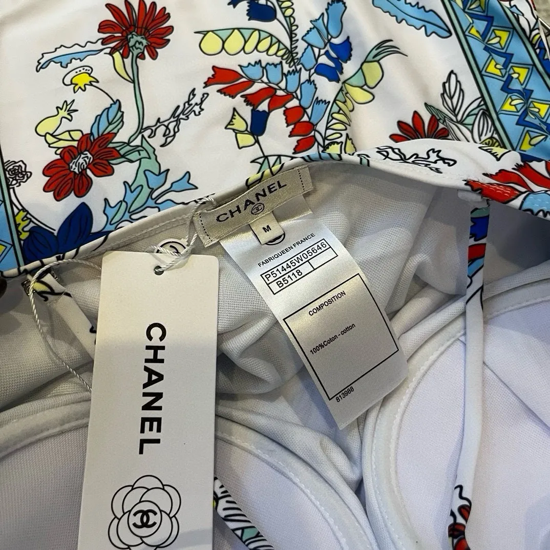 シャネル新作花柄ワンピース水着ホワイト - 画像 (8)