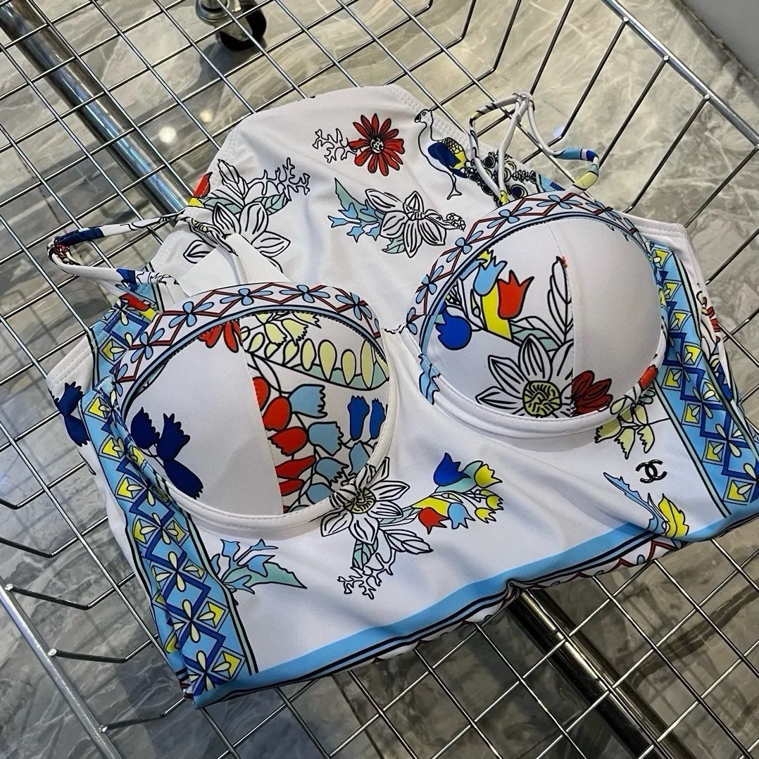 シャネル新作花柄ワンピース水着ホワイト - 画像 (9)