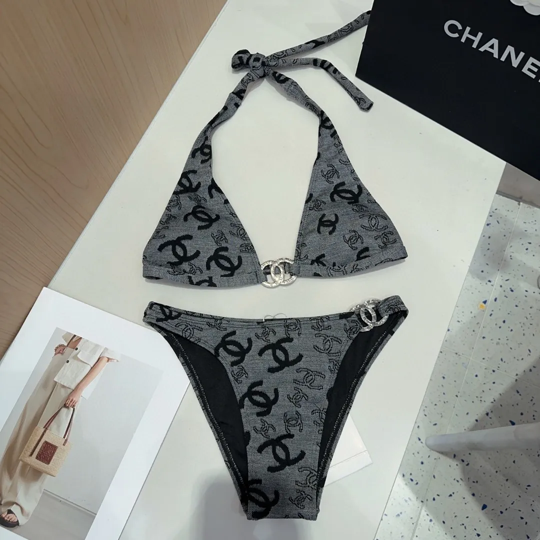 CHANEL グレー バイカラービキニ