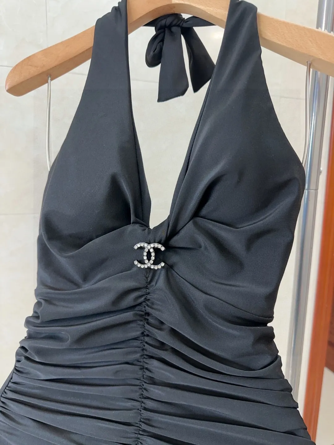 CHANEL黒ワンピース水着ハALTERネック - 画像 (6)