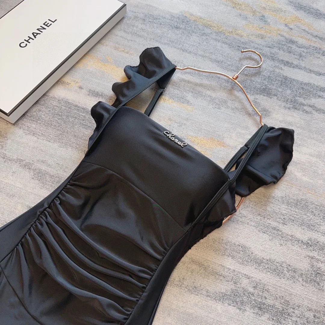 CHANEL黒ワンピース水着フリルデザインSML - 画像 (3)