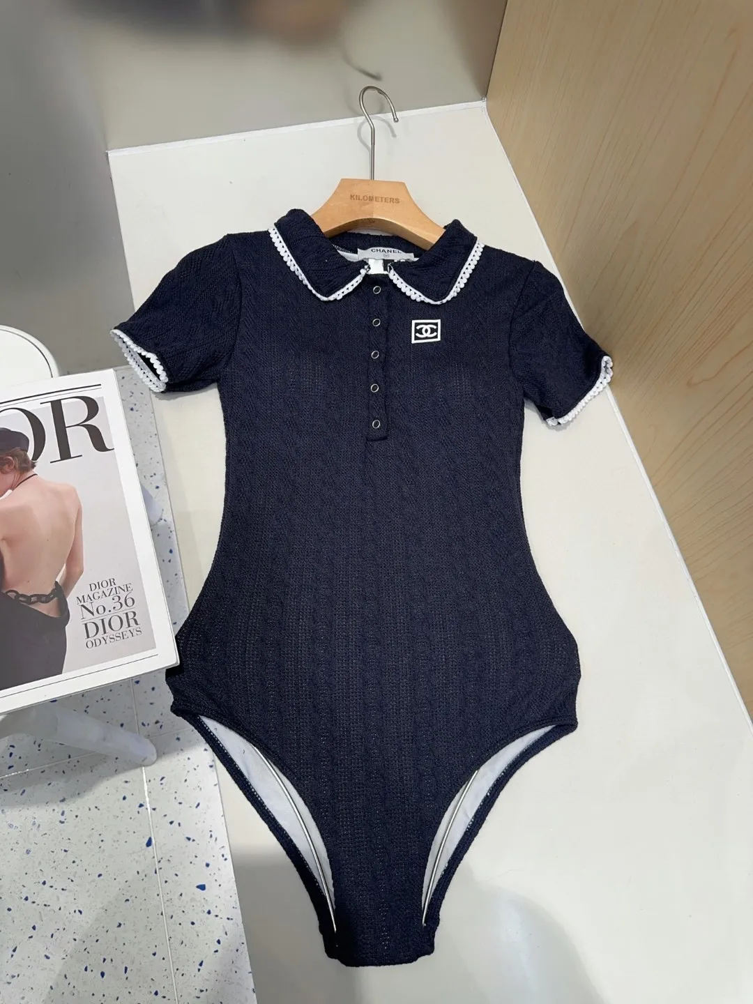 シャネル ネイビー 水着 コロンビアスタイル