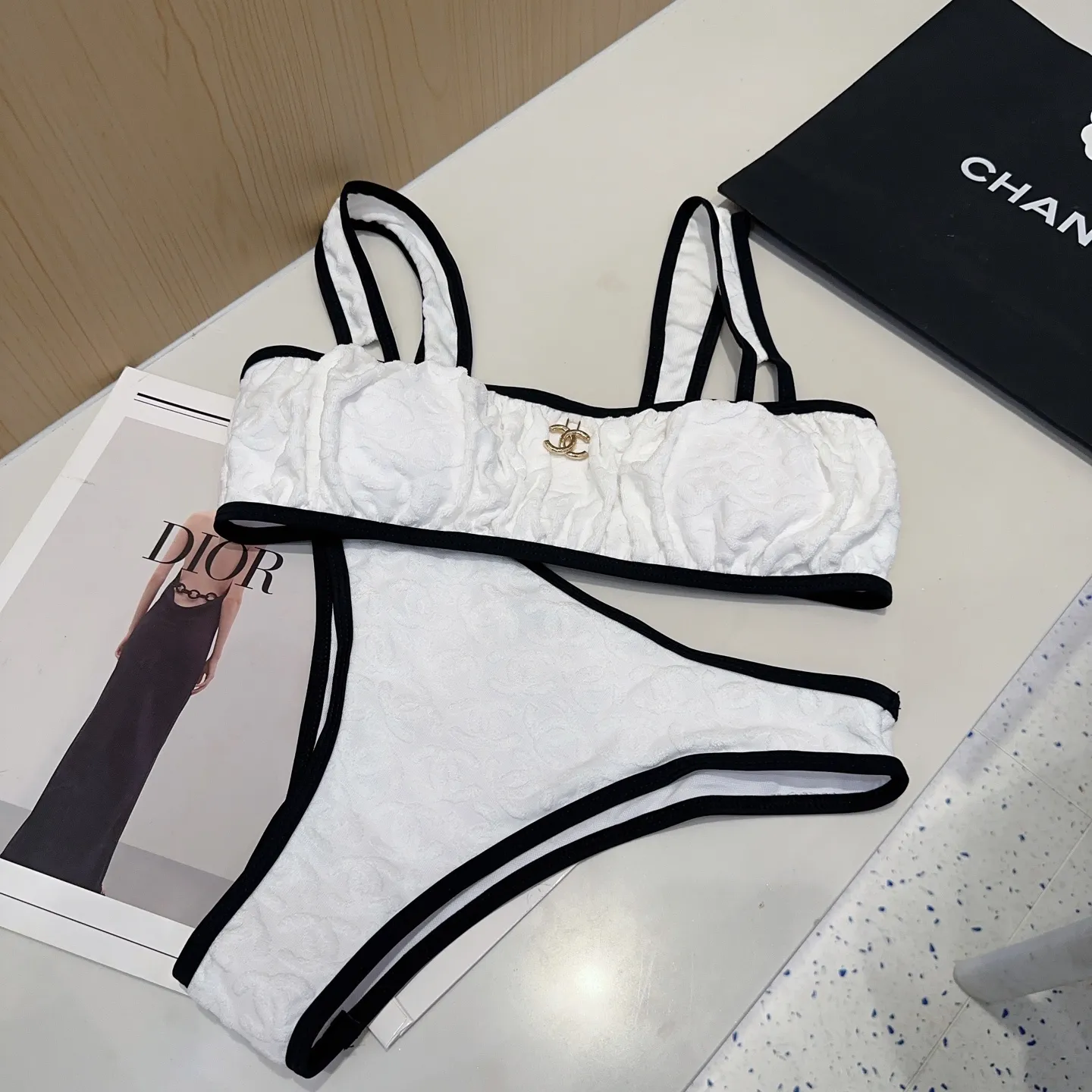 シャネル ホワイトビキニ セクシースタイル - 画像 (4)