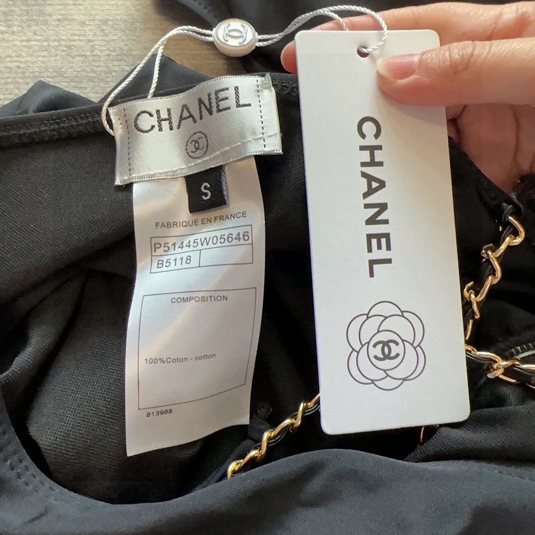 CHANELクラシック黒ワンピース水着 - 画像 (8)