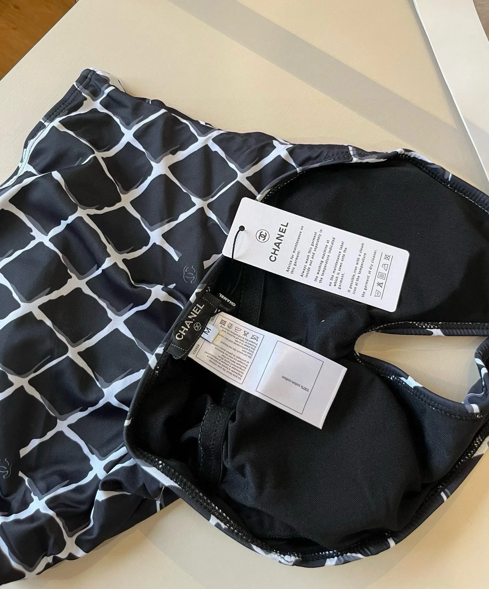 Chane黒白チェック柄ワンピース水着 - 画像 (9)