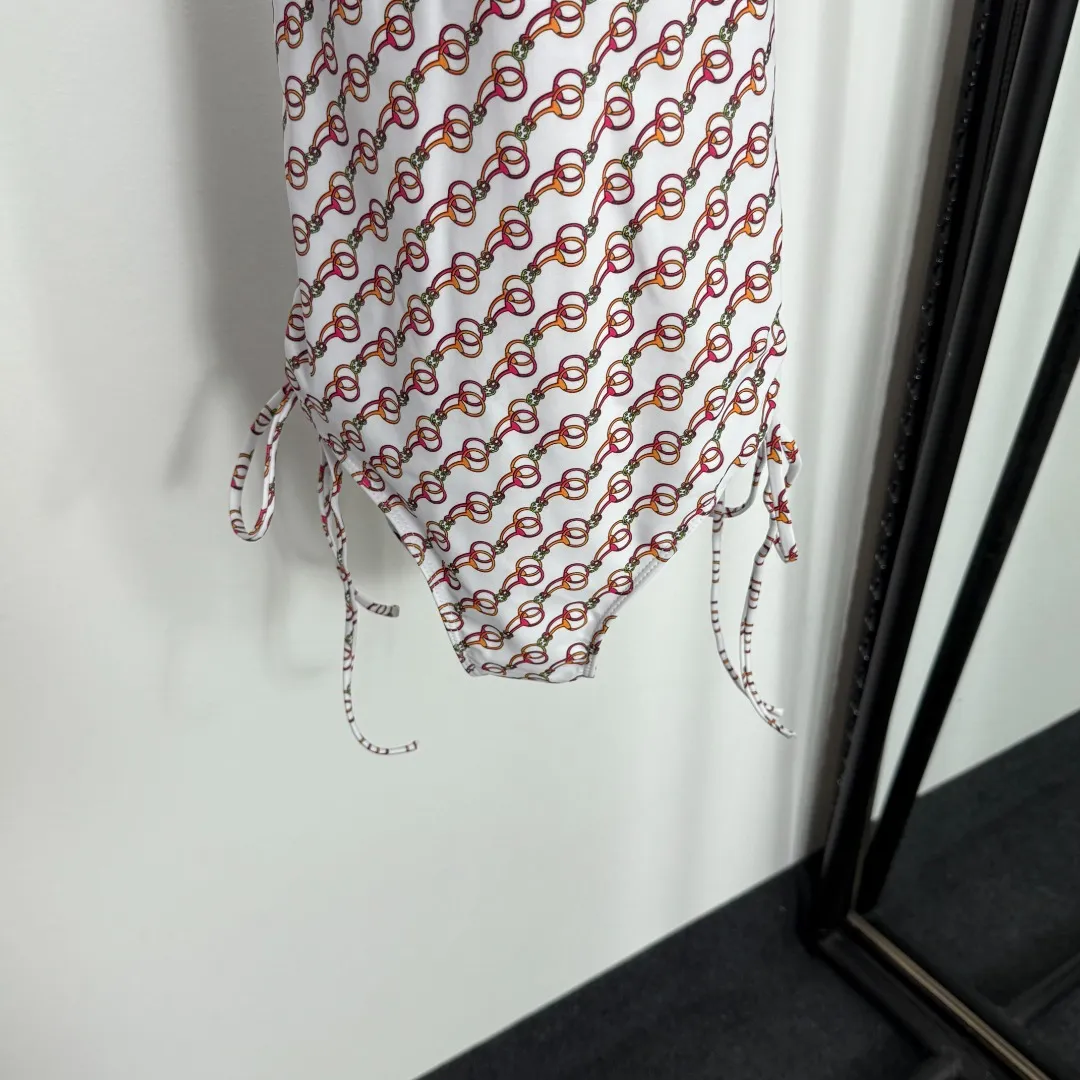 Gucci 新作チェーンプリント連体水着ホワイトブラックS-XL - 画像 (4)