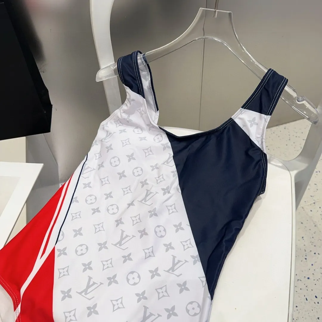 Louis Vuitton レッドホワイトブルースイムスーツ - 画像 (3)