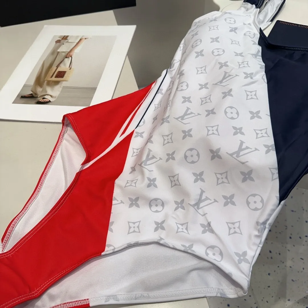 Louis Vuitton レッドホワイトブルースイムスーツ - 画像 (8)