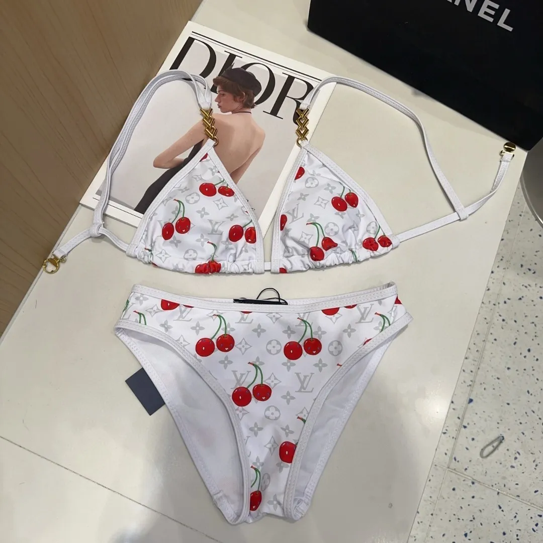 Louis Vuitton ホワイトチェリービキニ