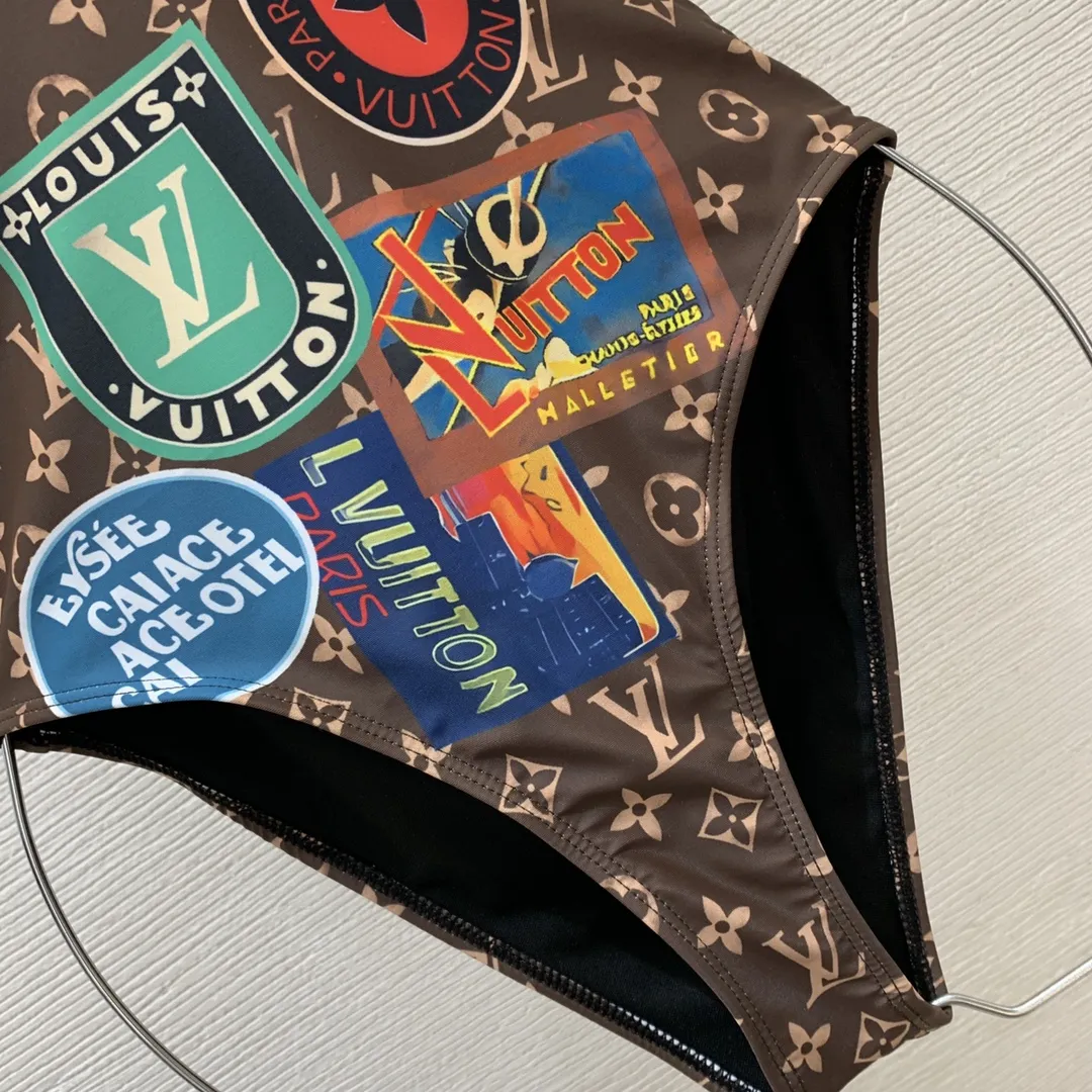 LOUIS VUITTON ダークブラウン パッチワークワンピース水着 - 画像 (4)