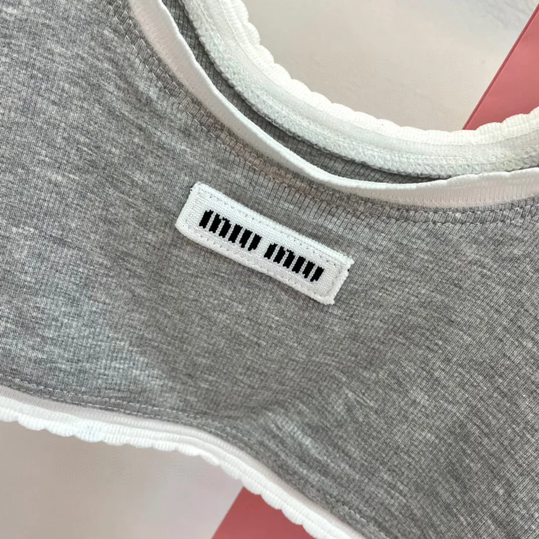 Miu Miu新款分体泳衣黒白無胸パッドS-Lサイズ - 画像 (5)