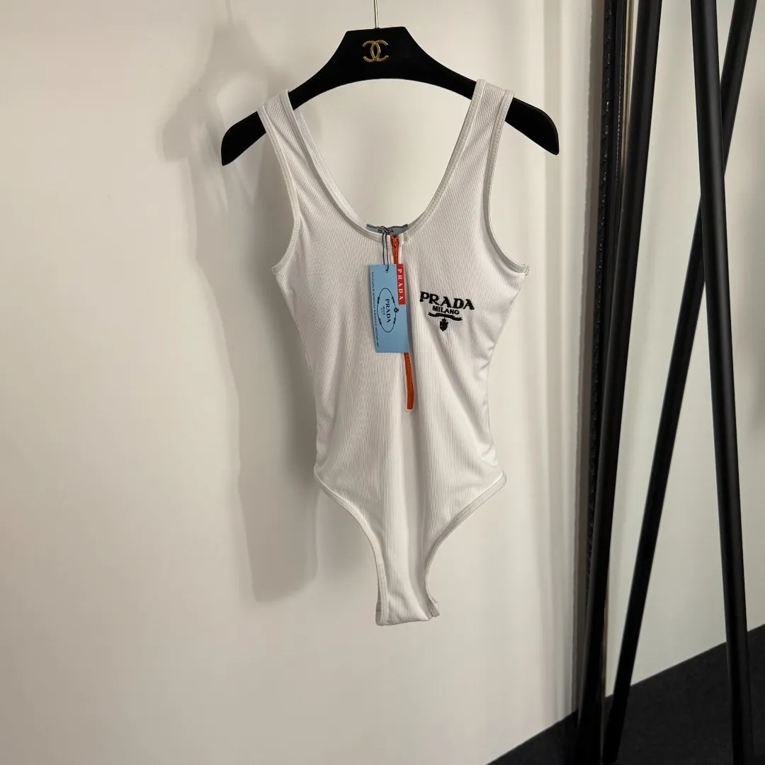 Prada 新款ロゴ刺繍半ジップワンピース水着 白黒 S-XL