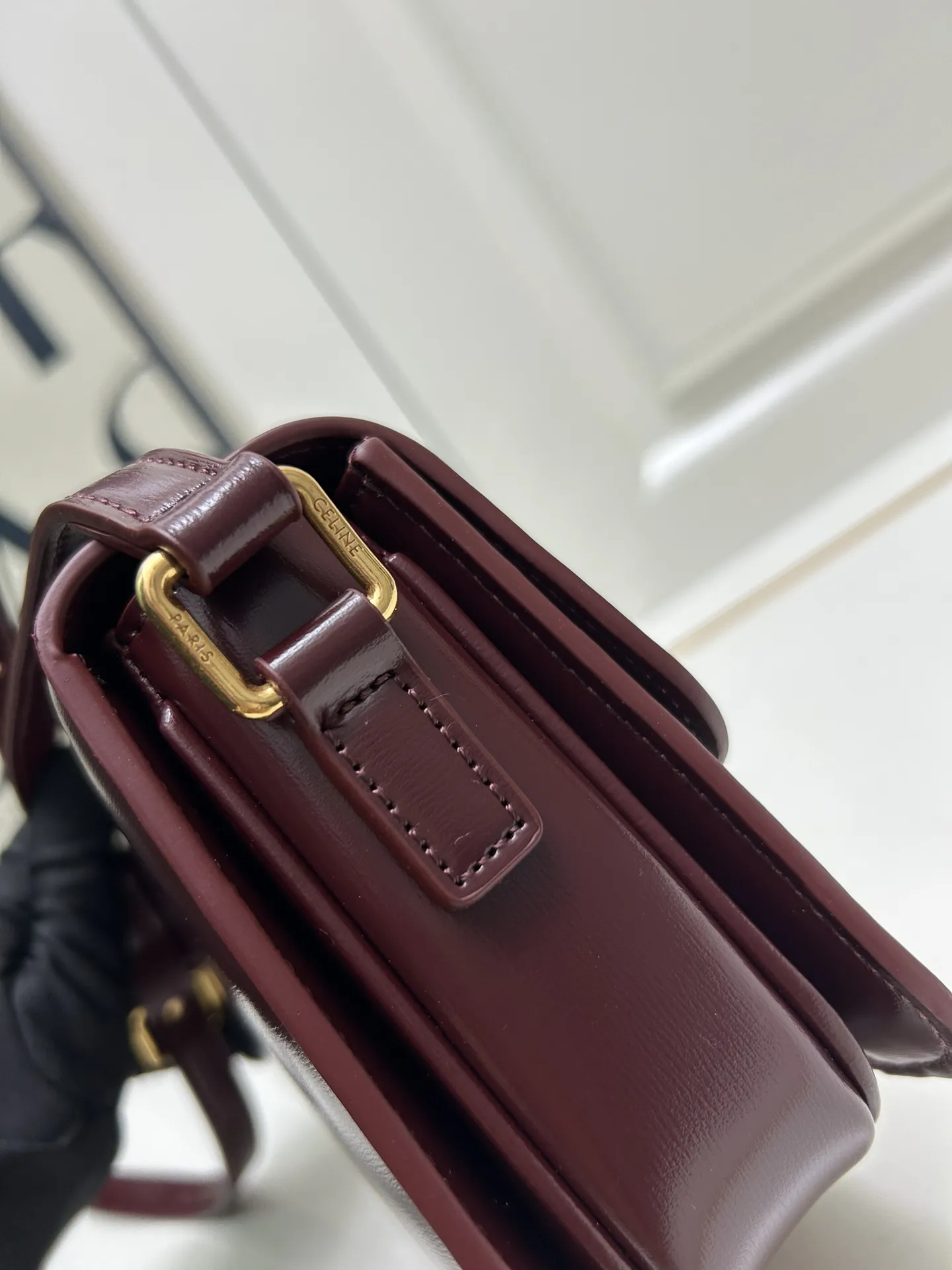 CELINE 320 TRIOMPHE バーガンディ小型バッグ - 画像 (6)