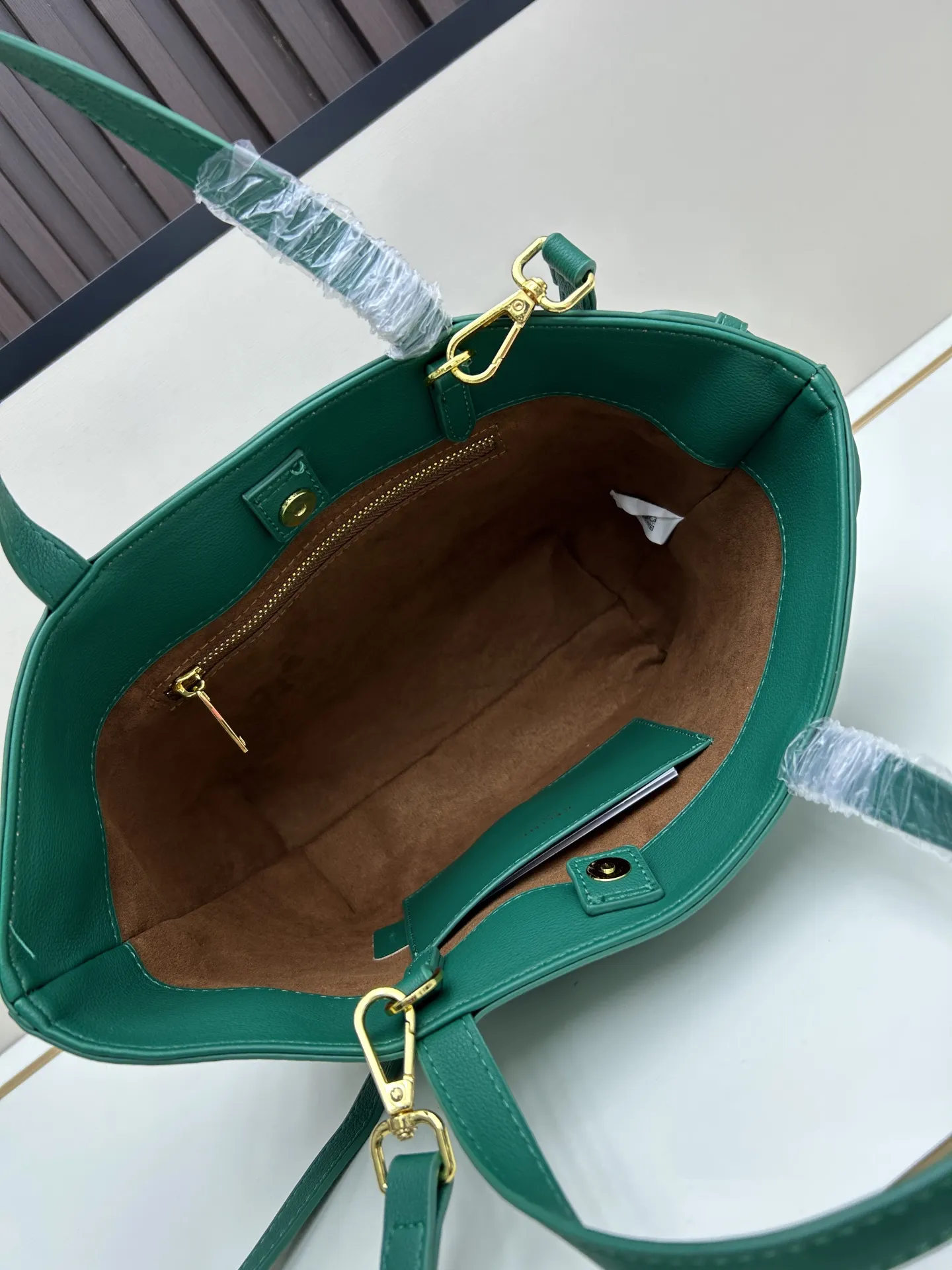 CELINE 凯旋托特包 グリーン 3022-1 - 画像 (9)