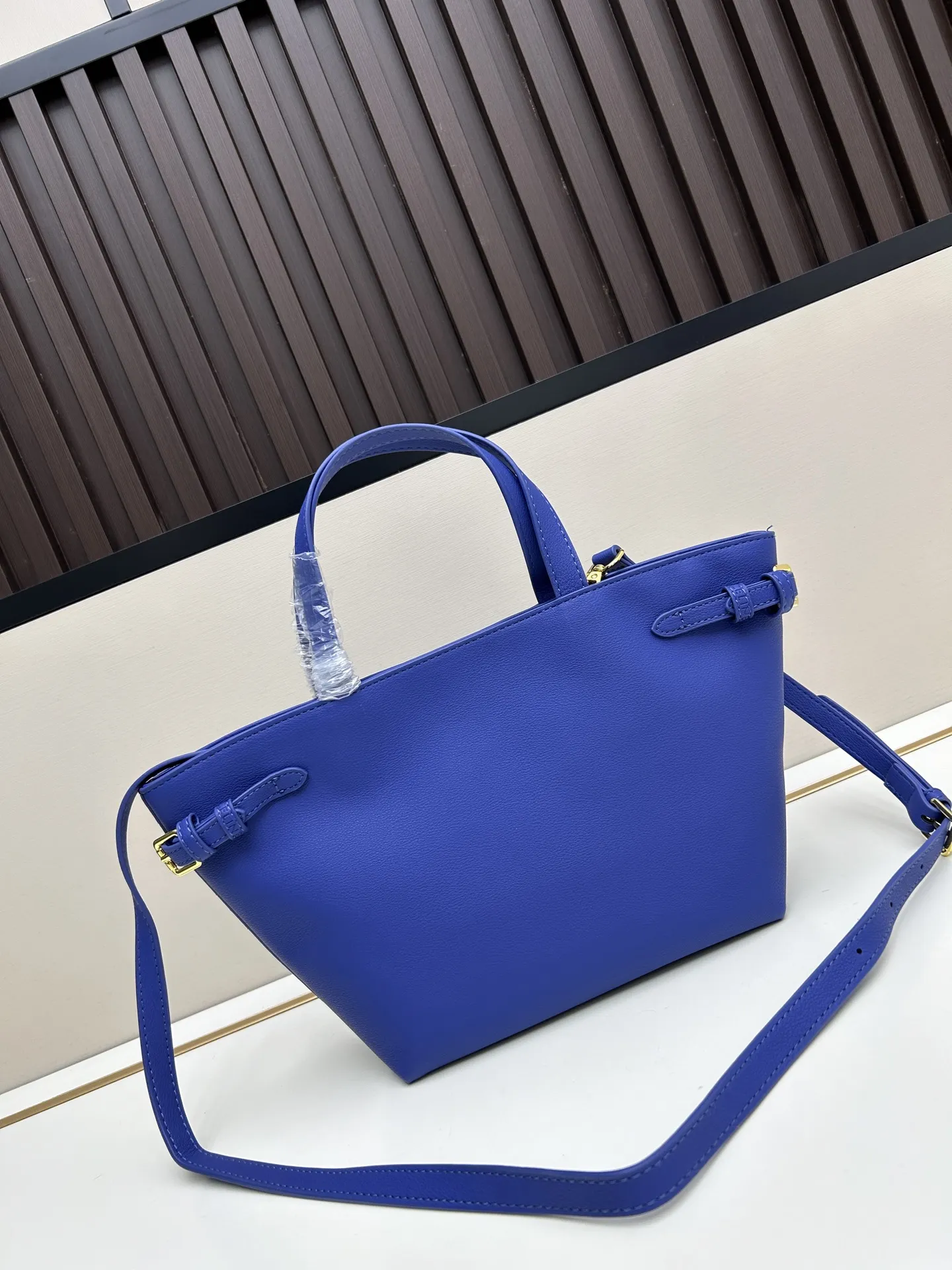 CELINE 凯旋托特包 ブルートートバッグ 3022-1 - 画像 (3)