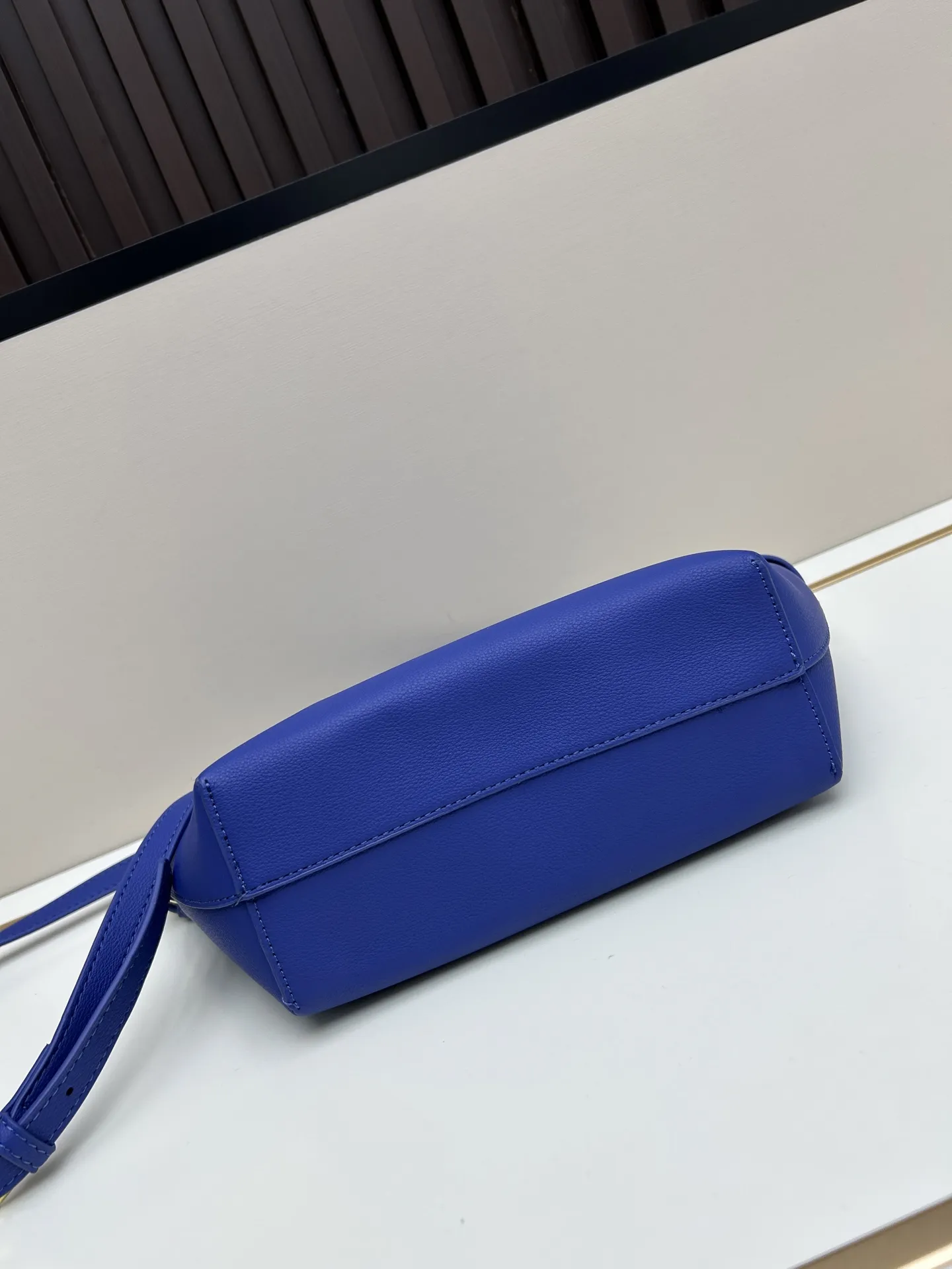 CELINE 凯旋托特包 ブルートートバッグ 3022-1 - 画像 (5)