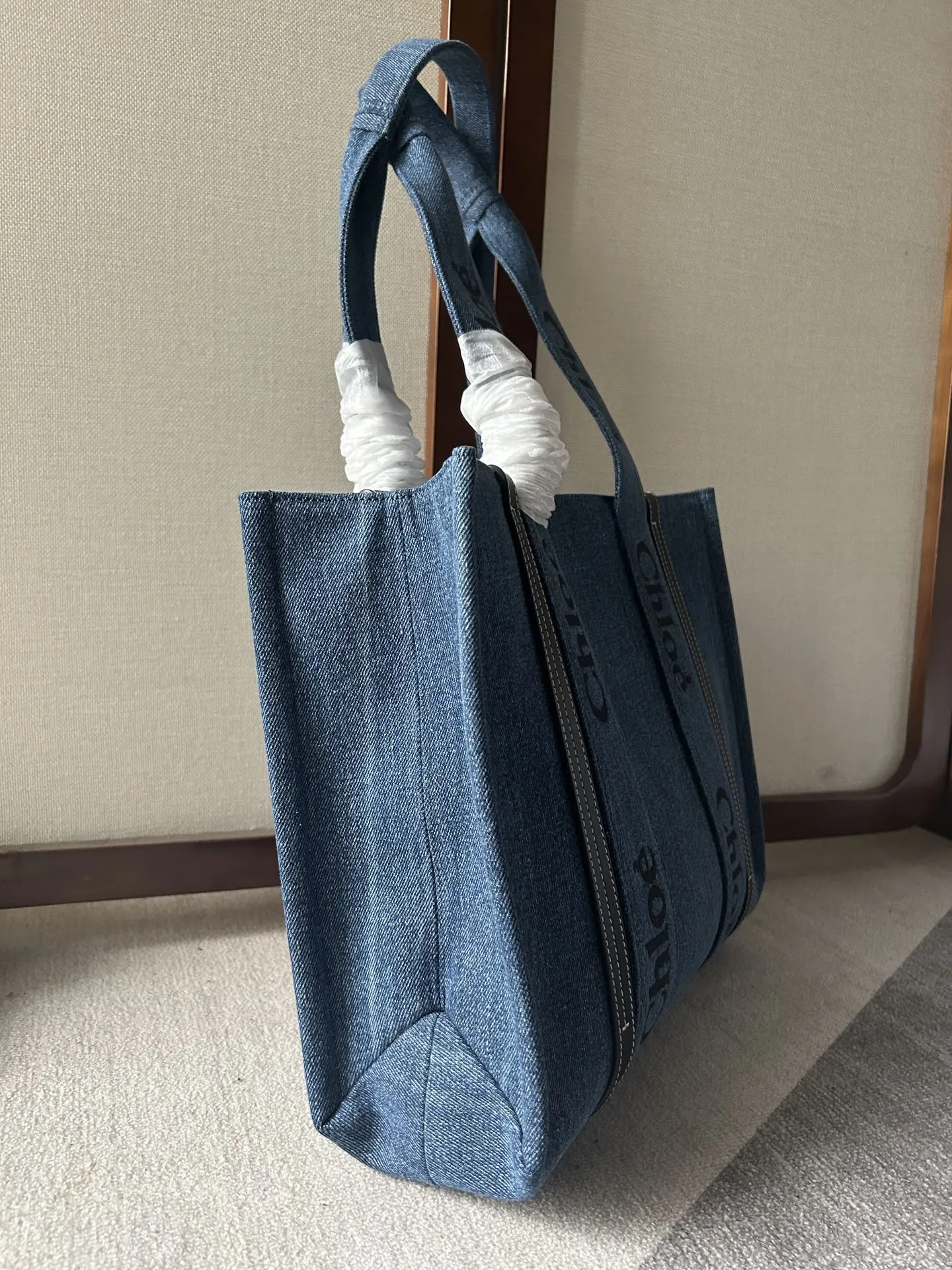 Chloé ウッディトートバッグ ブルー デニム中サイズ - 画像 (3)